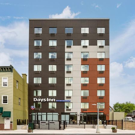 Days Inn By Wyndham Staten Island New York Exterior photo