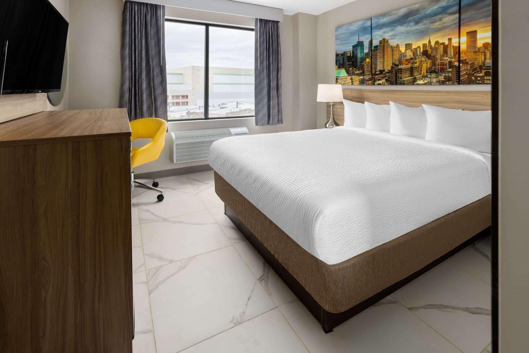 Days Inn By Wyndham Staten Island New York Exterior photo